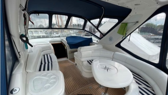 foto: 12 Sealine 37S