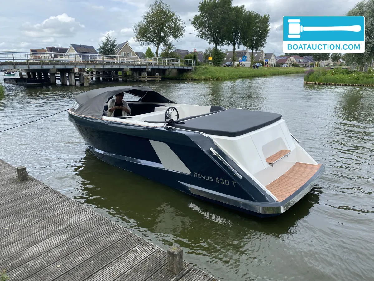 foto: 12 Remus 630 tender