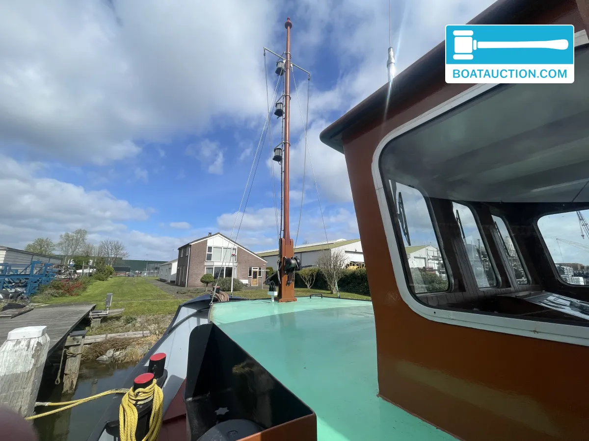 foto: 36 Sleepboot 2200