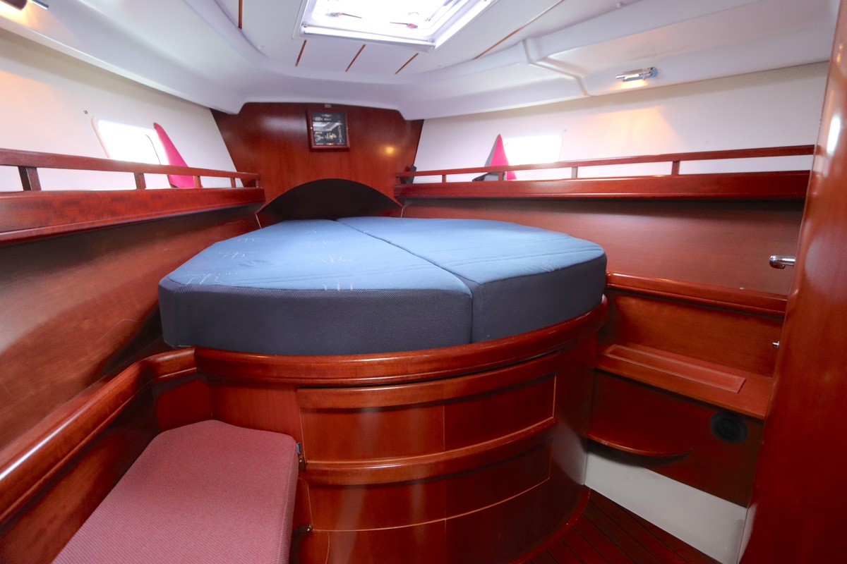 foto: 71 Beneteau Oceanis 423 Clipper 