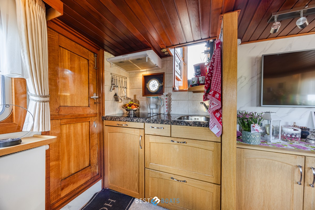 foto: 68 Sleepboot Limburgia
