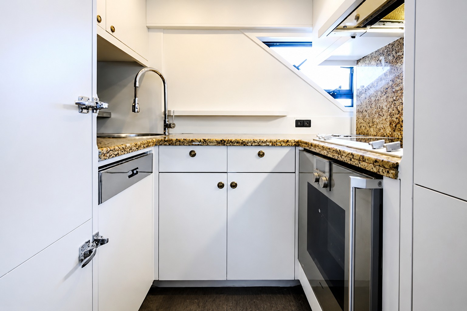 foto: 61 Moonen Moonen 68 Flybridge