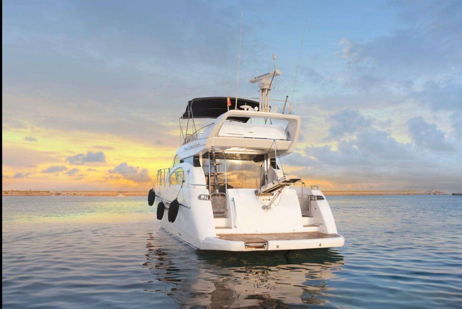 foto: 14 Azimut 52