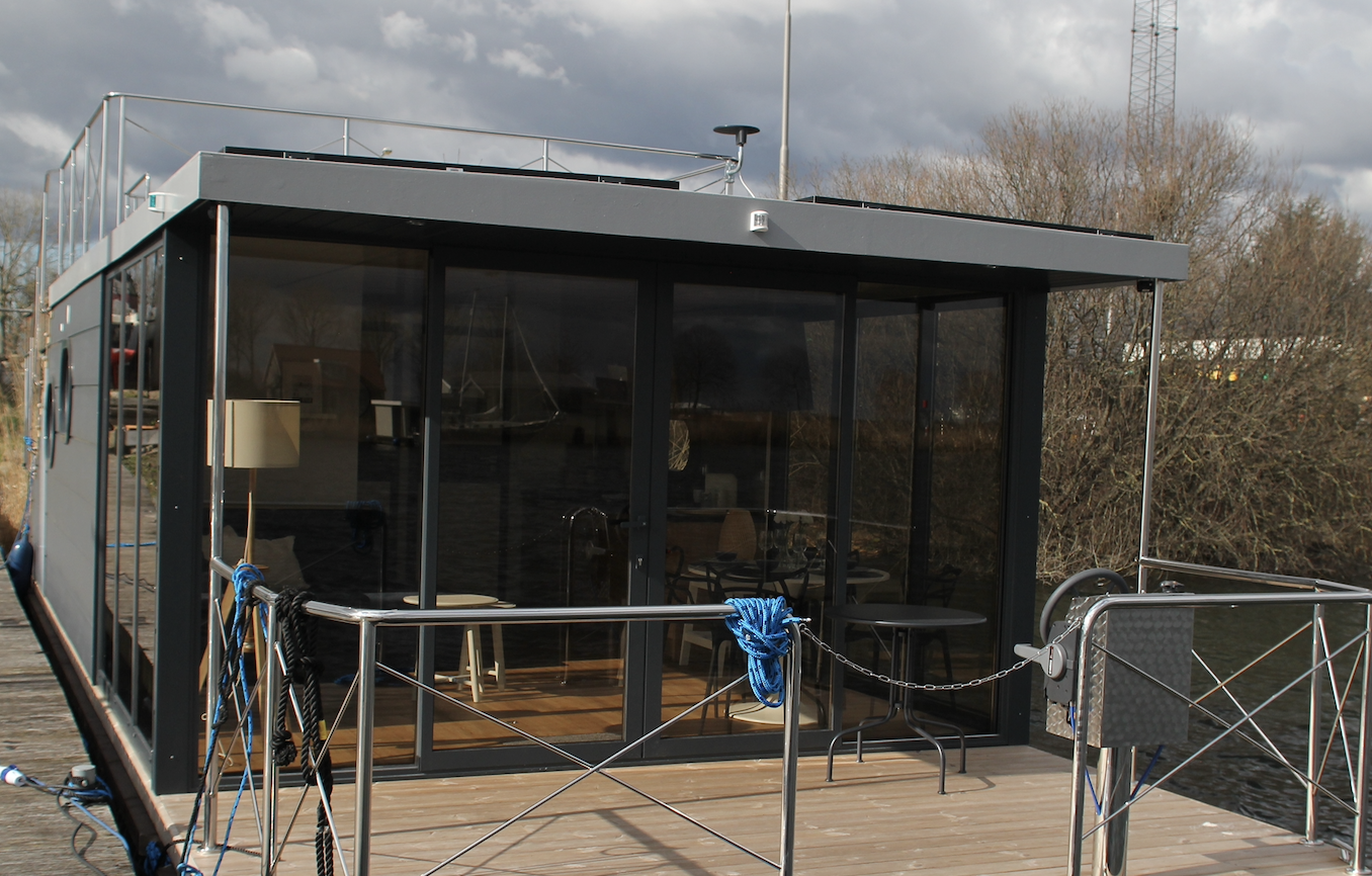 Campi 400 Houseboat MET CHARTER HARDEWIJK