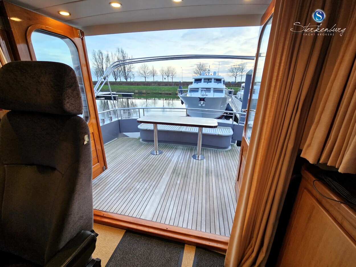 foto: 38 Pacific 155 Allure