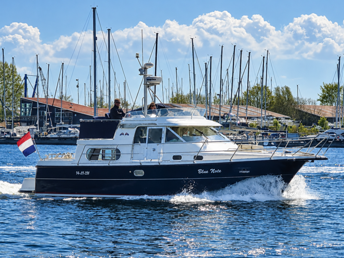 hoofdfoto: 1 Nimbus 380 Commander