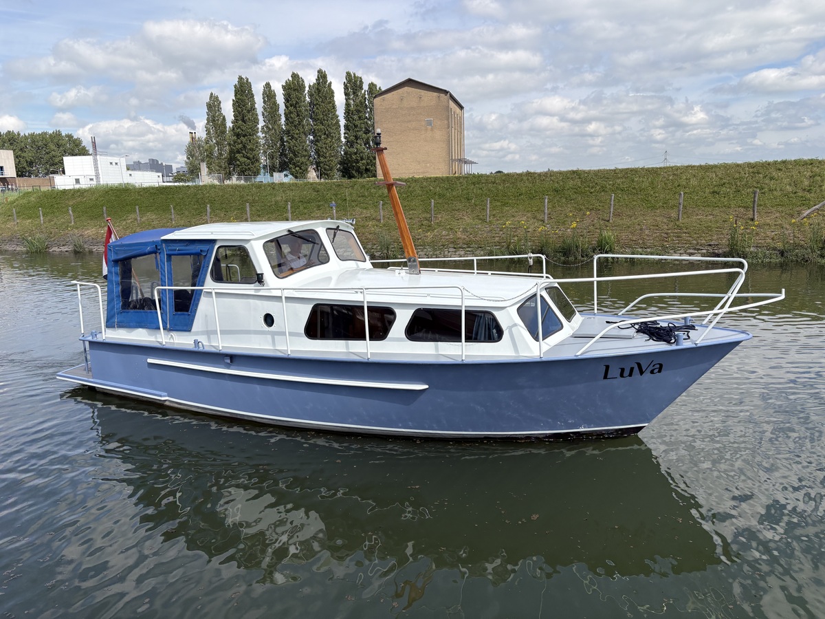 foto: 9 Ariadne kruiser 900 OK