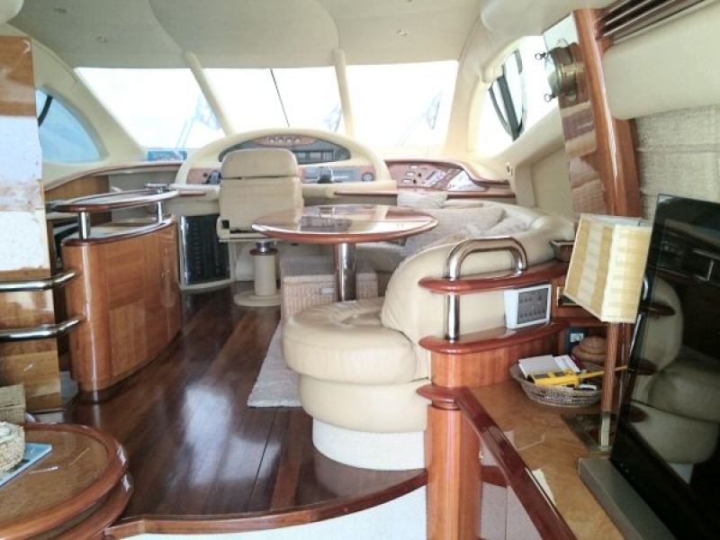 foto: 27 Azimut 55E