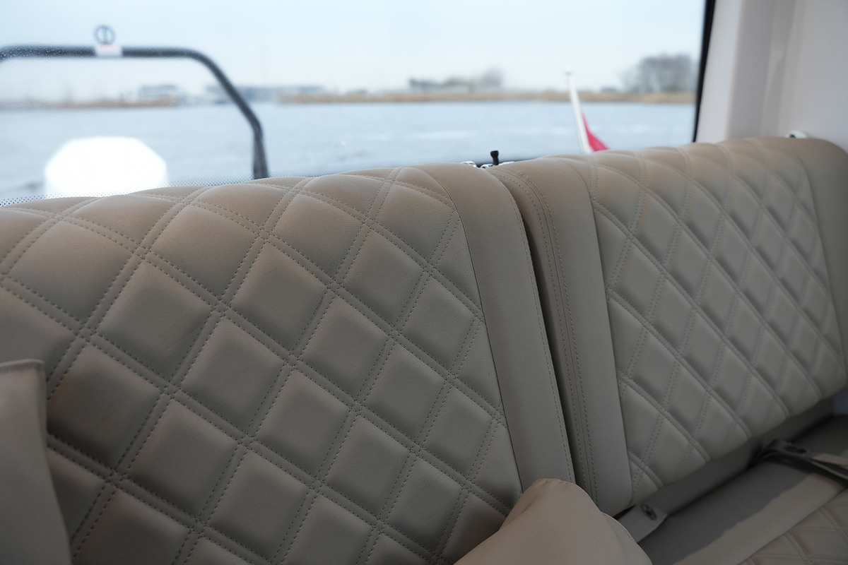 foto: 71 Axopar  28 Cabin