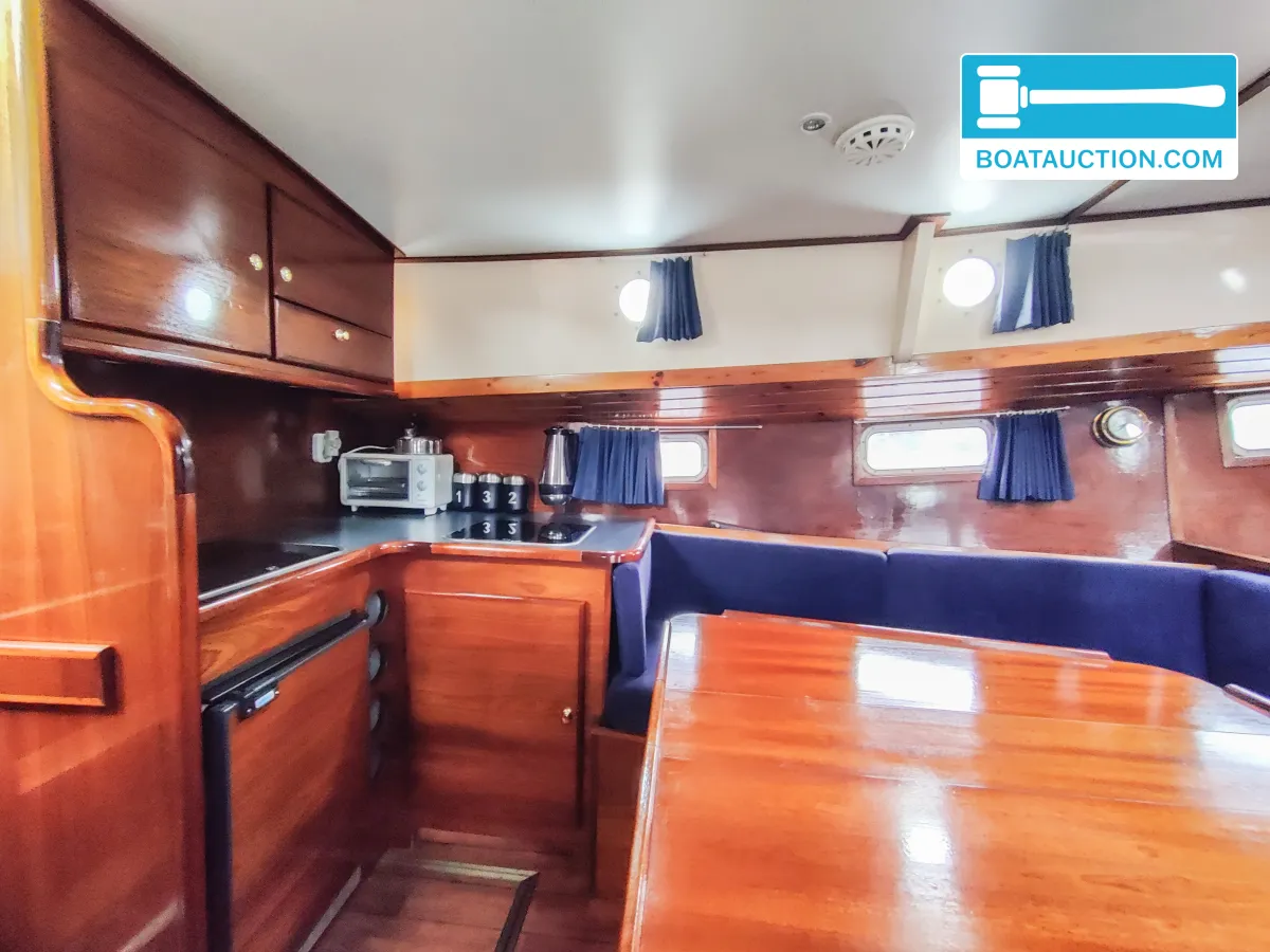 foto: 29 Unter Elbe Motorsailer