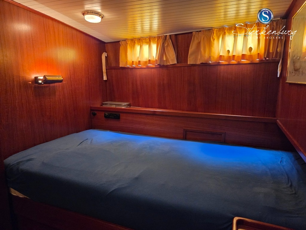 foto: 54 Valk Spiegelkotter 15.50