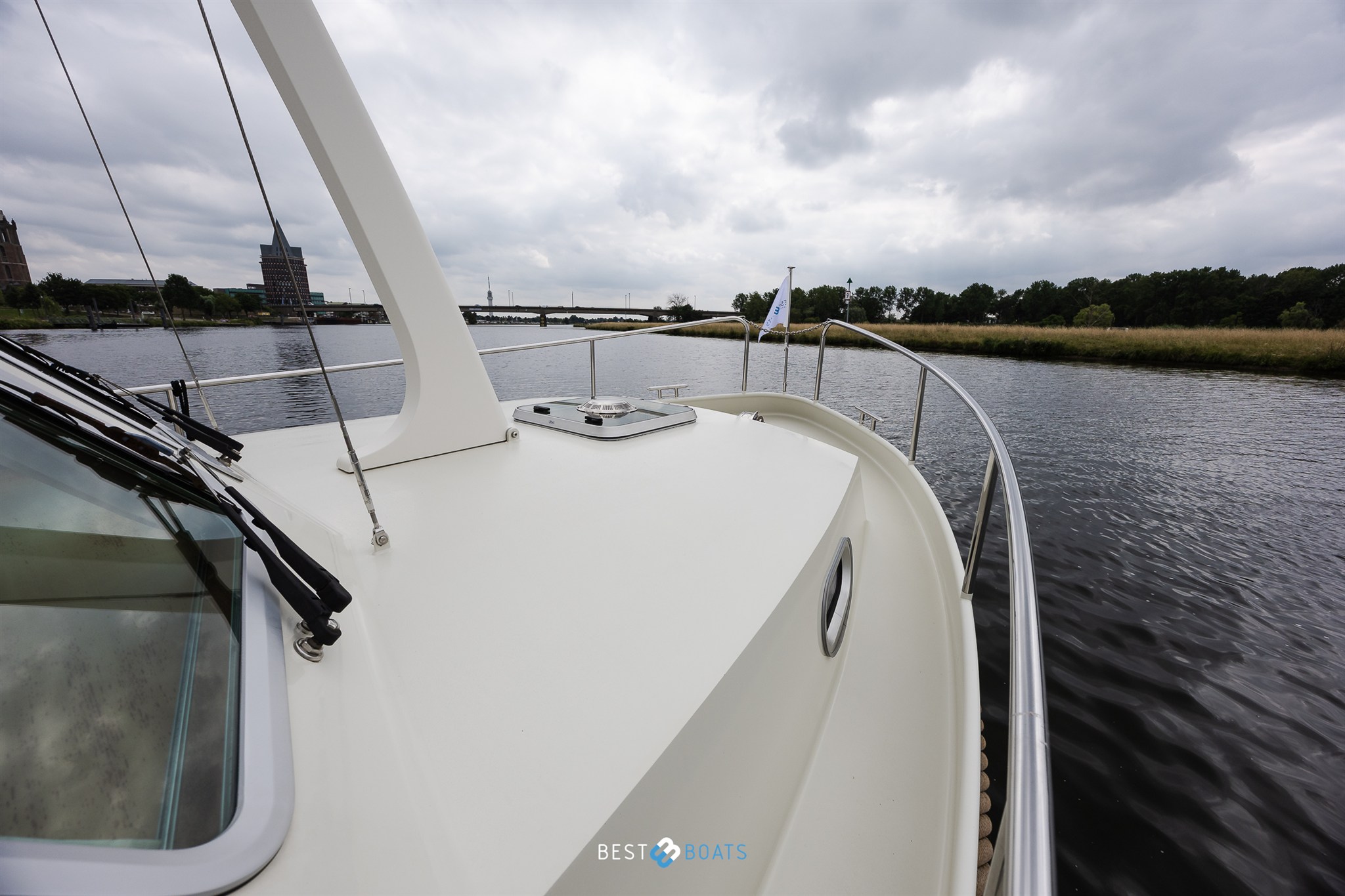 foto: 33 Linssen Grand Sturdy 25.9 SCF