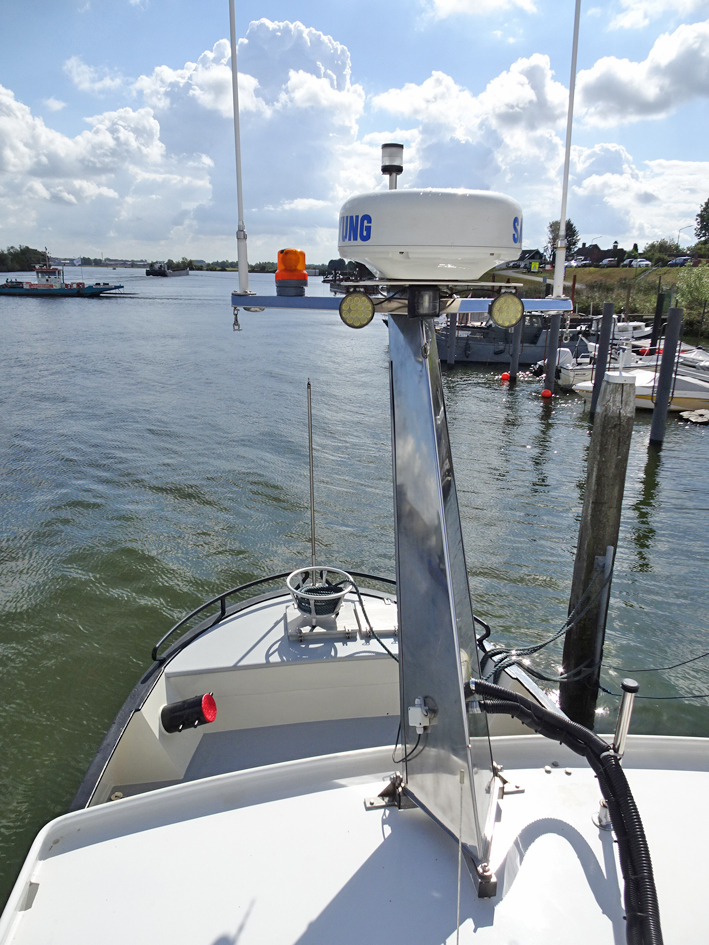 foto: 57 ex Patrouille vaartuig / Varend Woonschip 18.26 met UBC