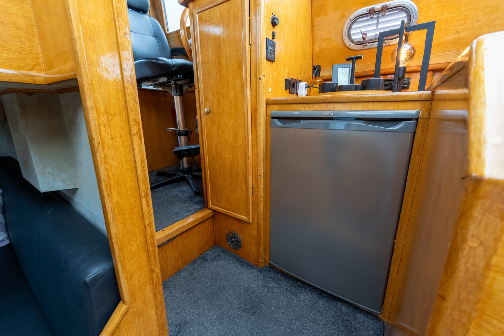 foto: 32 Stadtline Stadtline 38 OK Spiegeldeur