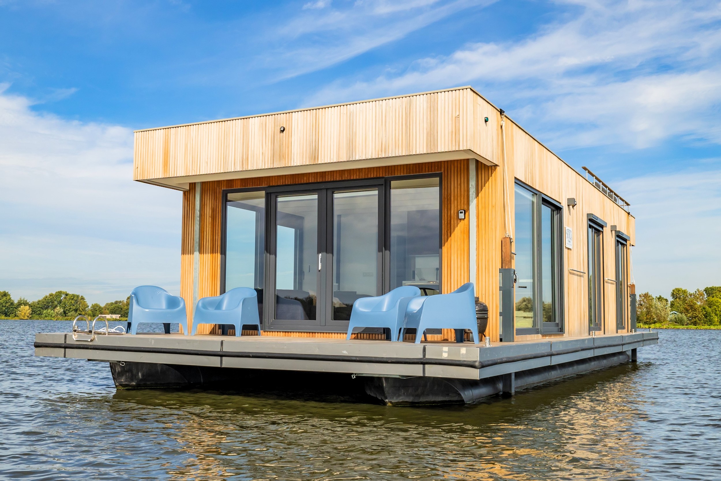 Surla (met Tender) Houseboat 15 Volledig Elektrisch With Charter