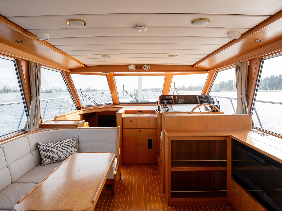 foto: 35 Laancruiser 2100