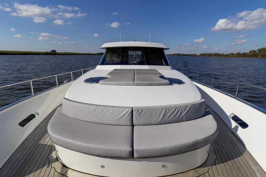 foto: 84 Van den Hoven 1700 Executive MK 2