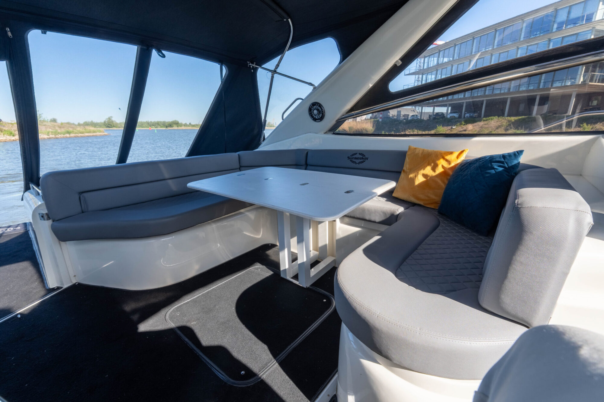 foto: 90 Sunseeker Sunseeker Camarque 47 Cabrio