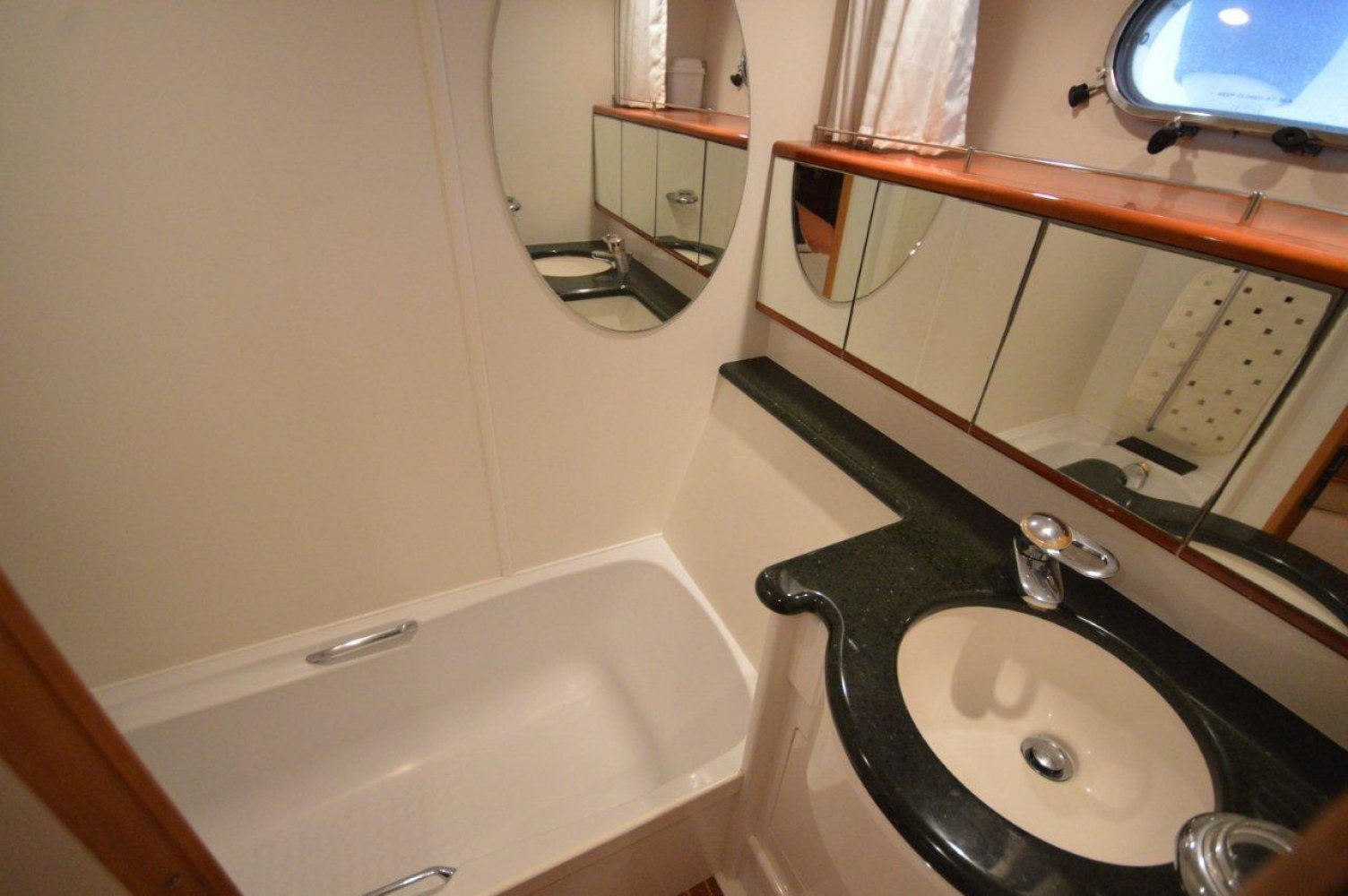 foto: 16 Princess 20 M