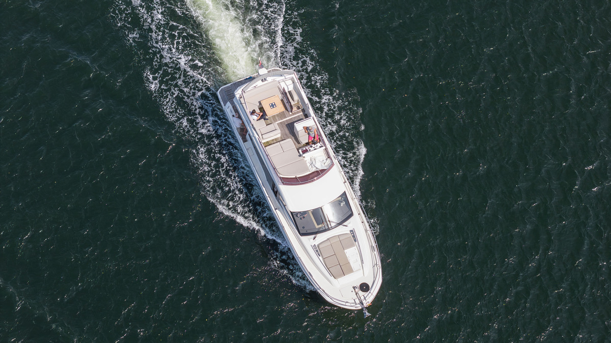 foto: 29 Jeanneau  Prestige 520 Fly
