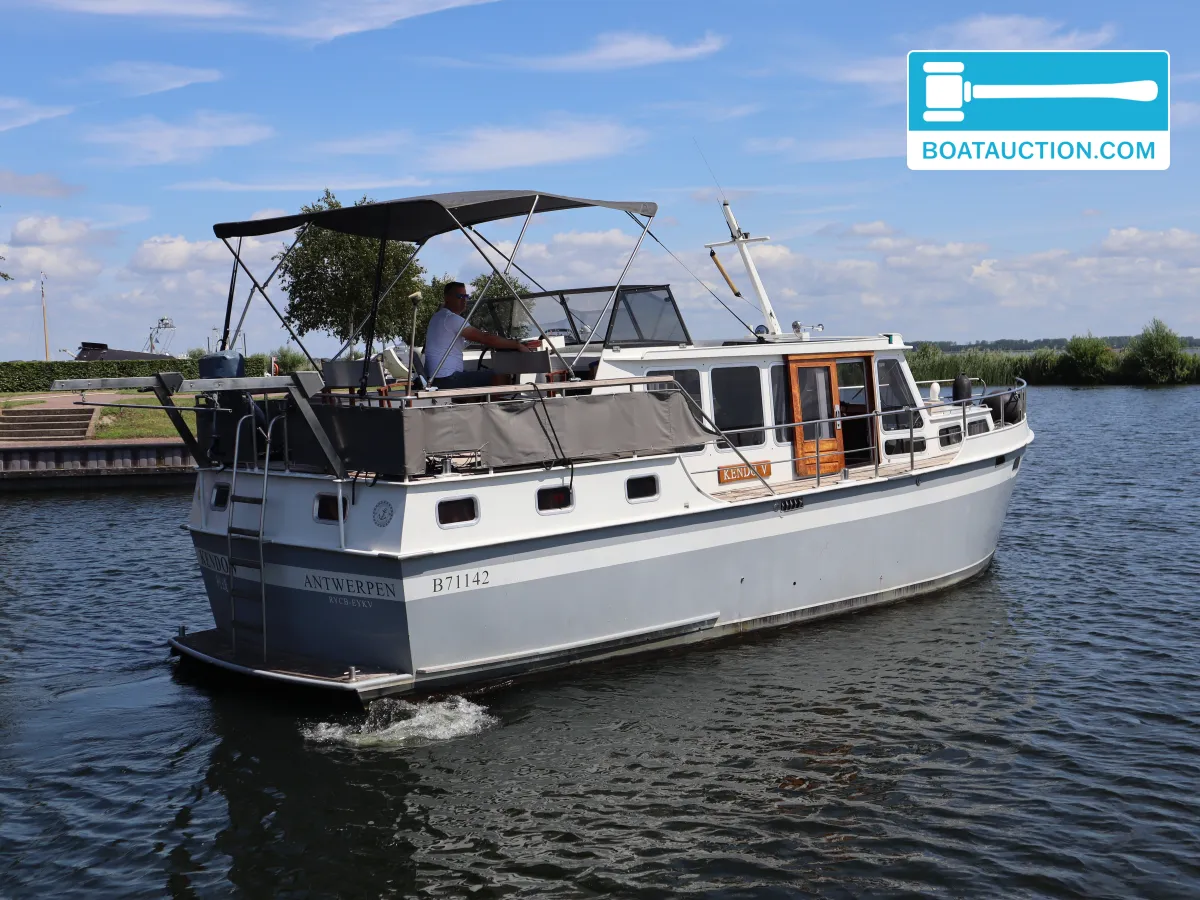 foto: 37 Visserstrawler 1050