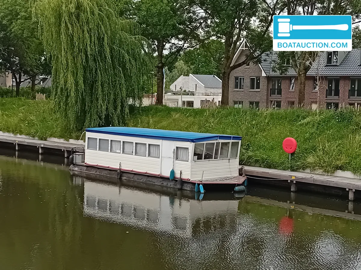 foto: 10 Woonboot 1100