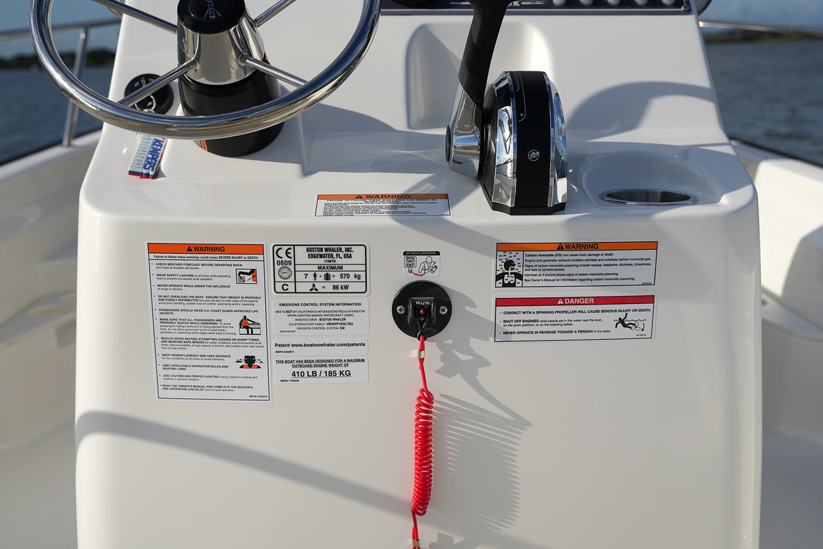 foto: 51 Boston Whaler 170 Montauk