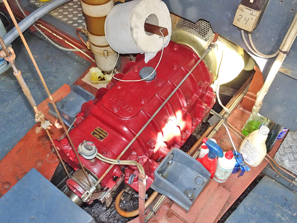 foto: 110 Motortjalk 21.40, met UBC