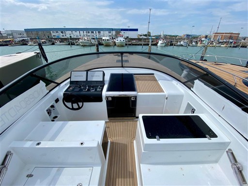 foto: 26 Vandutch 48