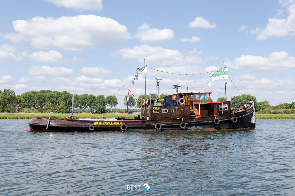 foto: 85 Sleepboot Limburgia 