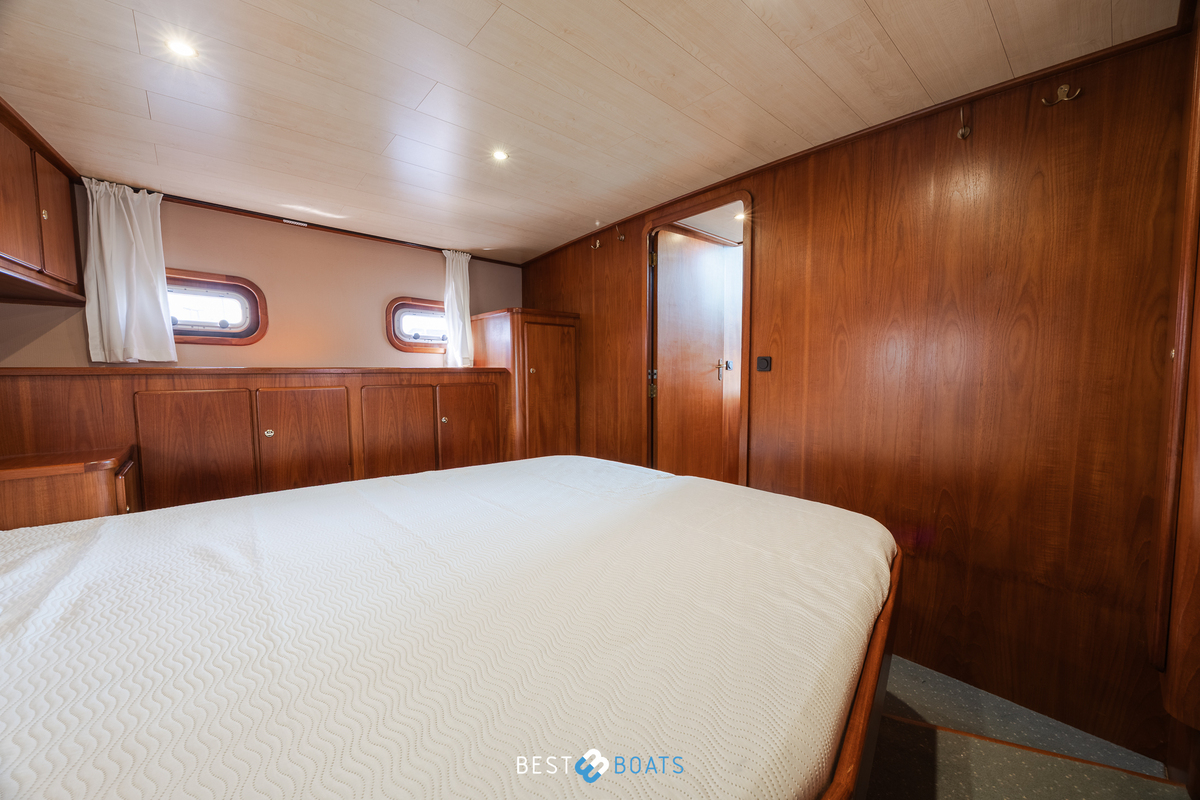 foto: 39 Vripack Spiegelkotter 1150 AK