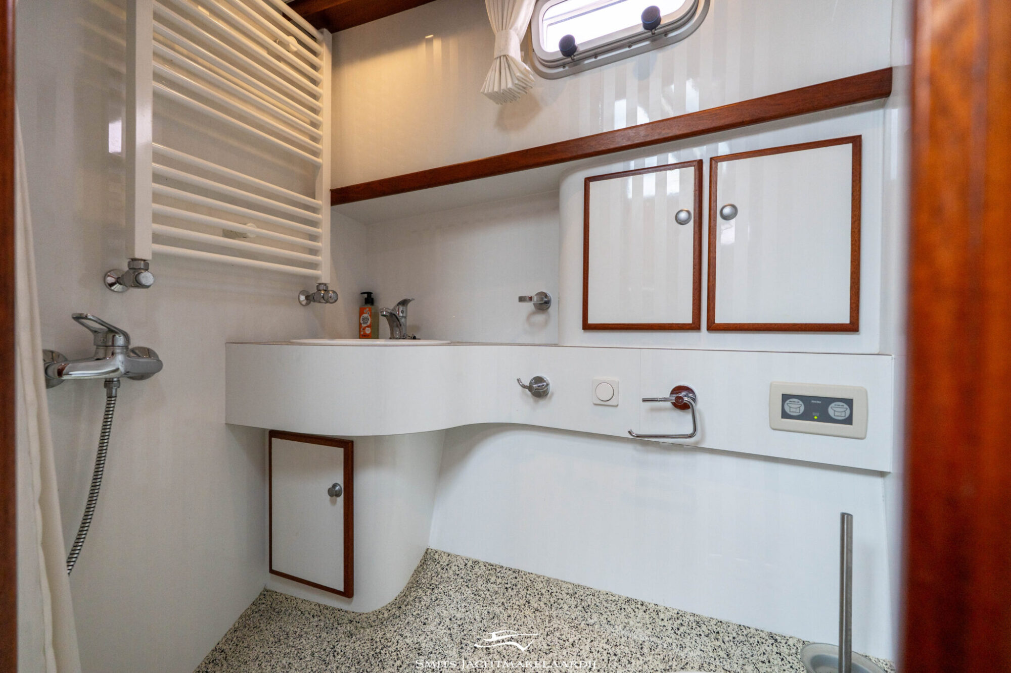 foto: 61 Jetten Jetten Bully 9.60 AK