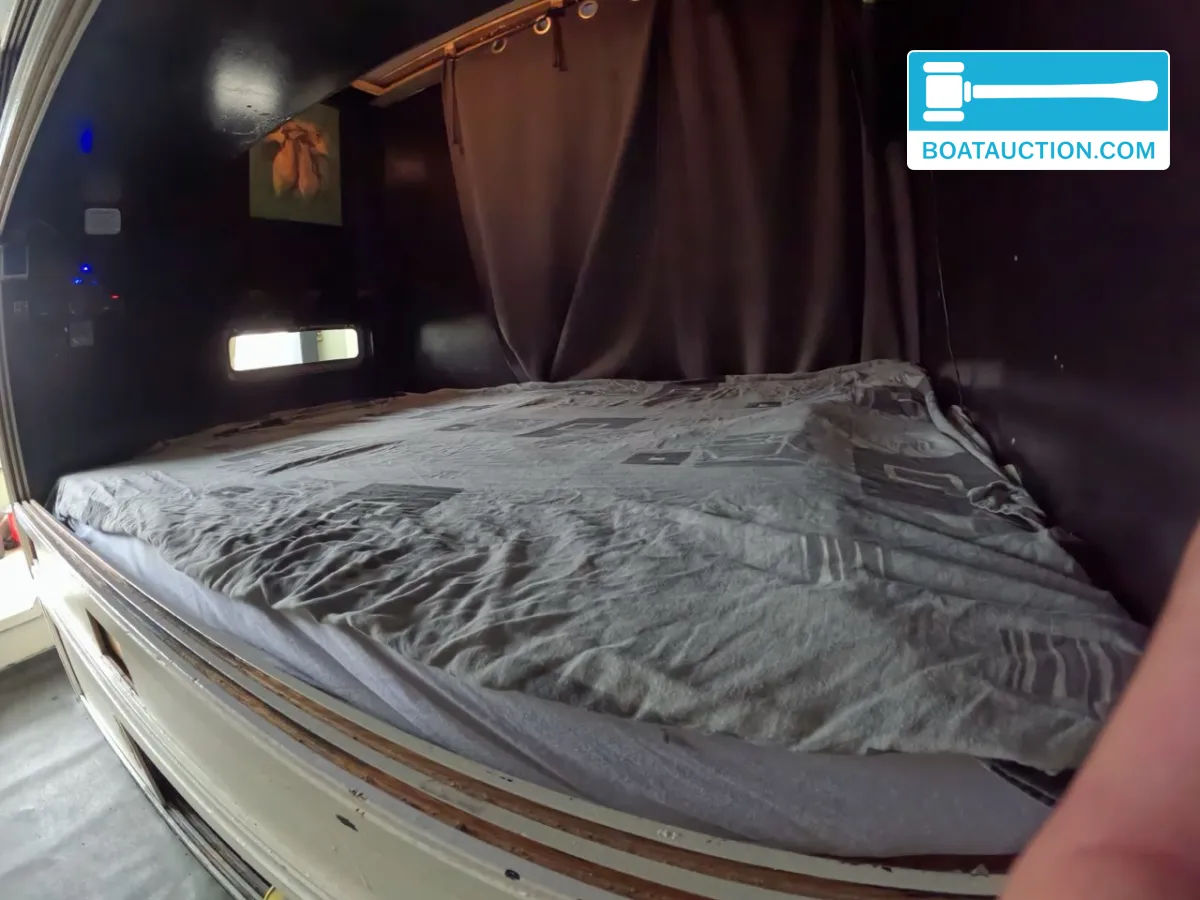 foto: 8 Loosdrecht Houseboat