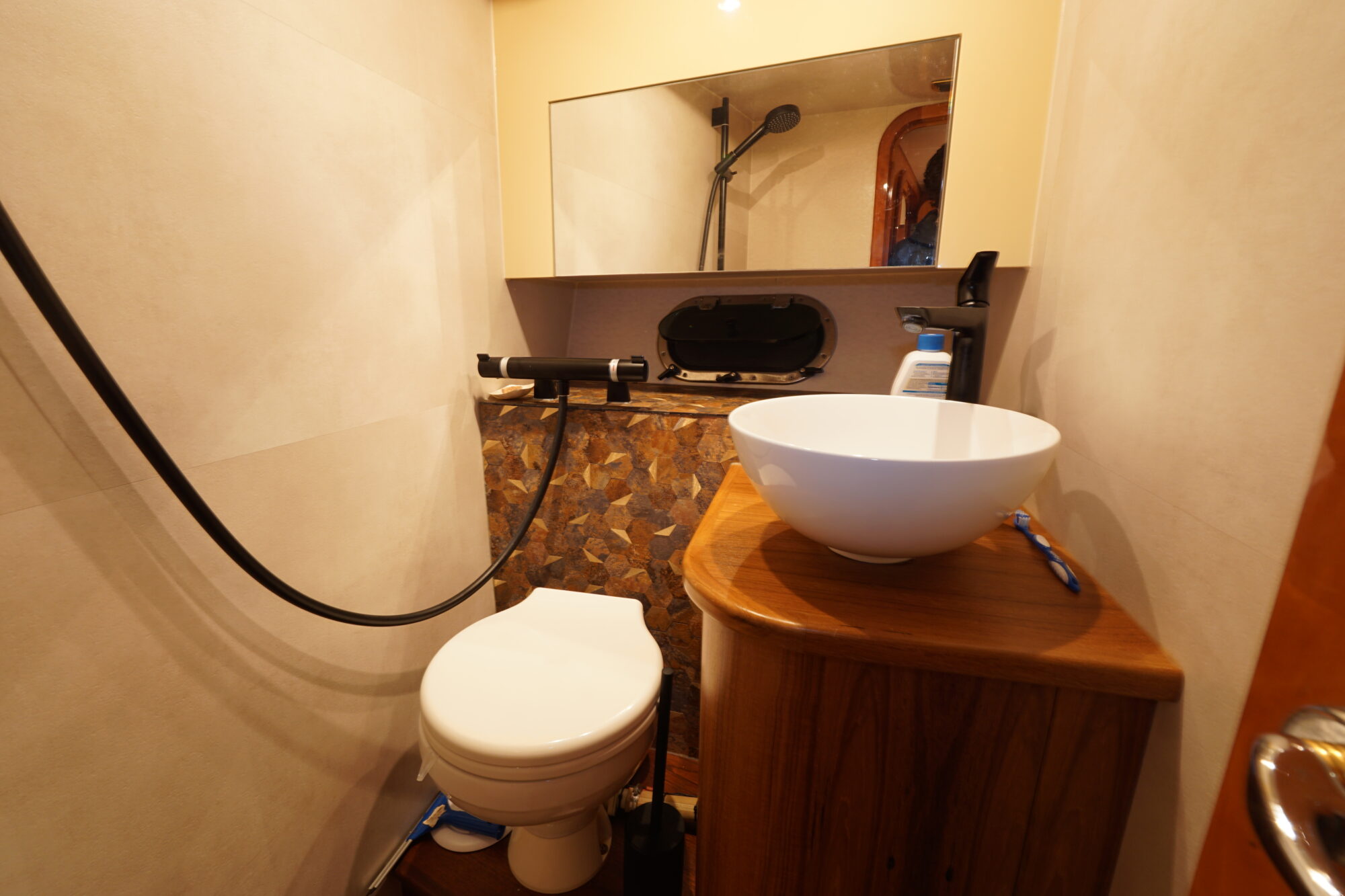 foto: 36 Airon Airon Marine 425 HT