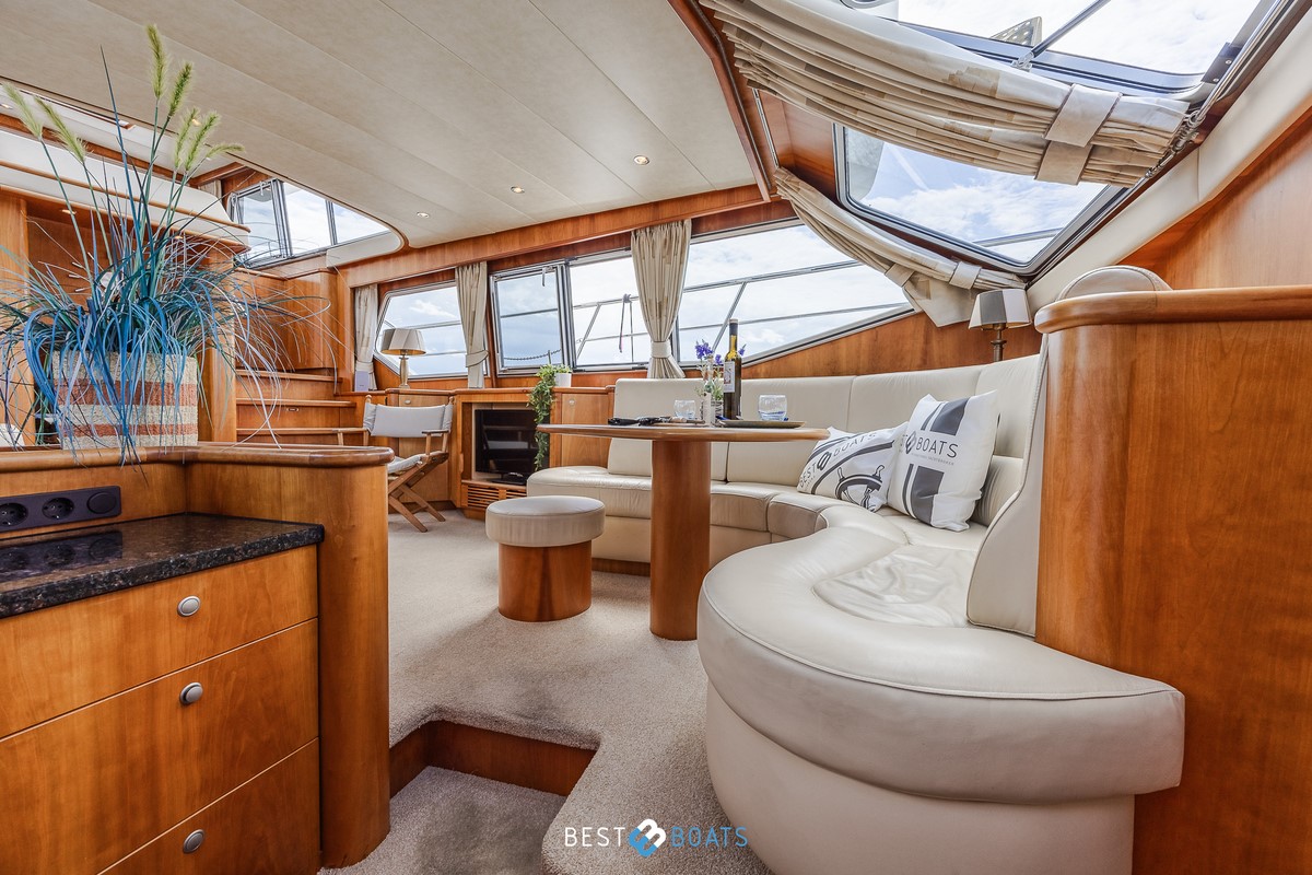 foto: 52 Van den Hoven Exclusive 1600