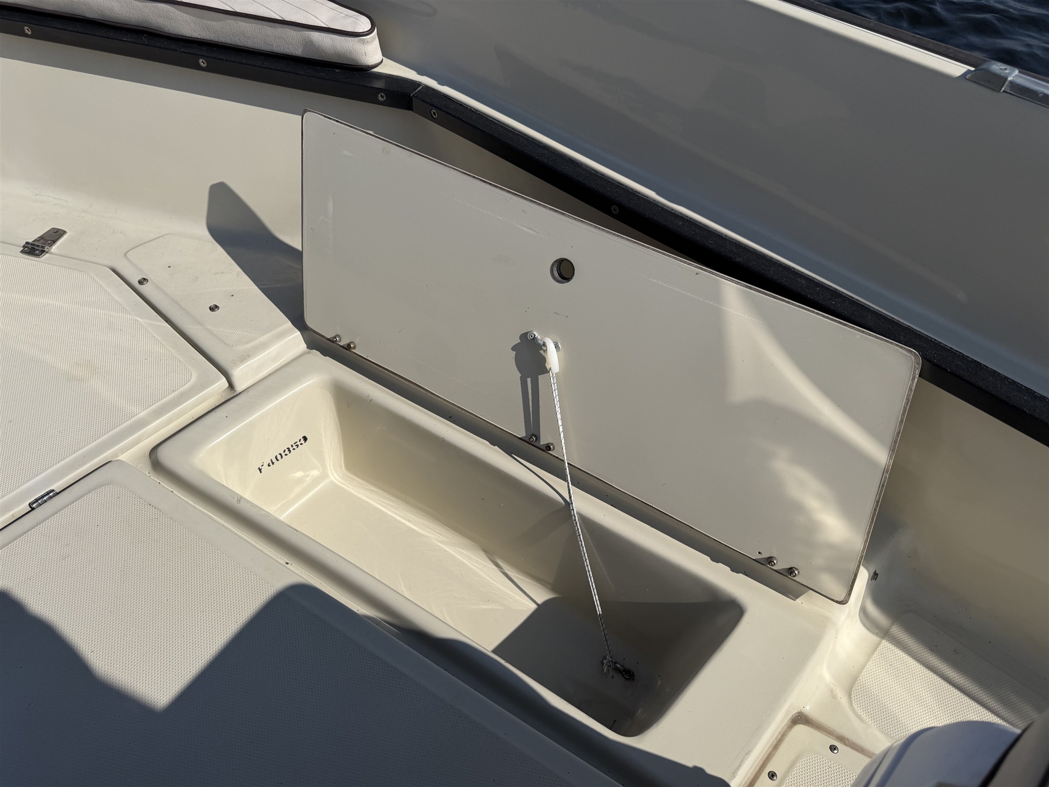 foto: 38 Boston Whaler OUTRAGE 25