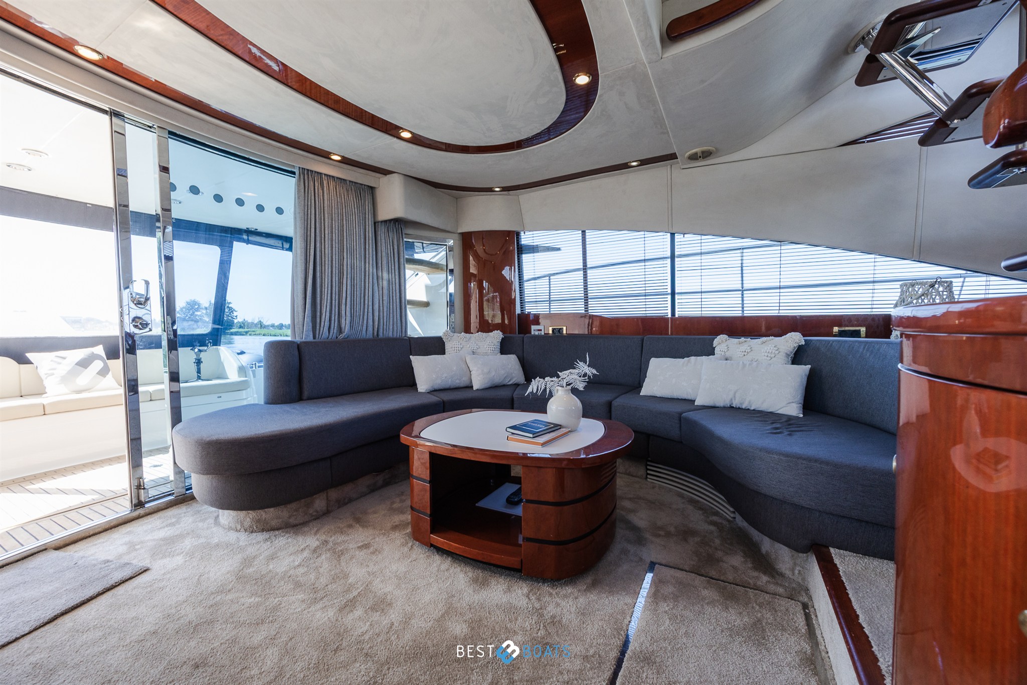 foto: 93 Fairline 58 Squadron