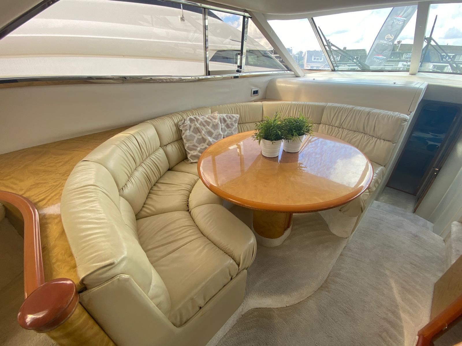 foto: 32 Princess 60 Fly