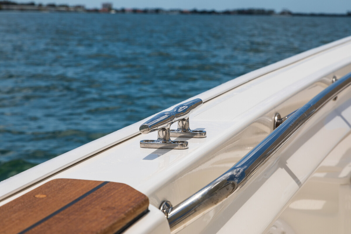 foto: 37 Boston Whaler 210 Montauk