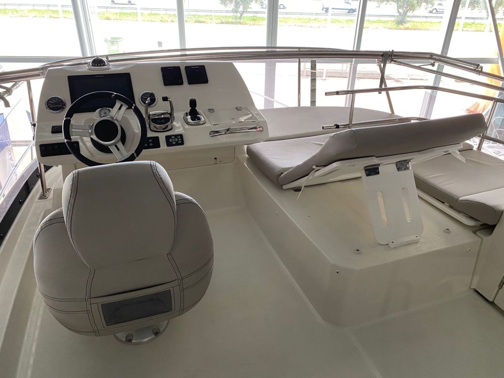 foto: 17 Prestige 420 Fly
