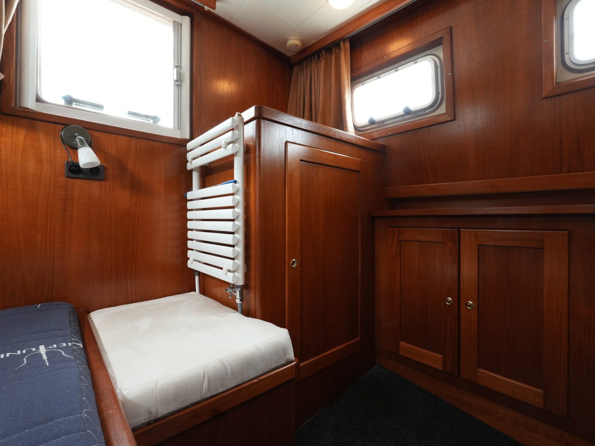 foto: 54 Macheta Macheta 1200 Classic