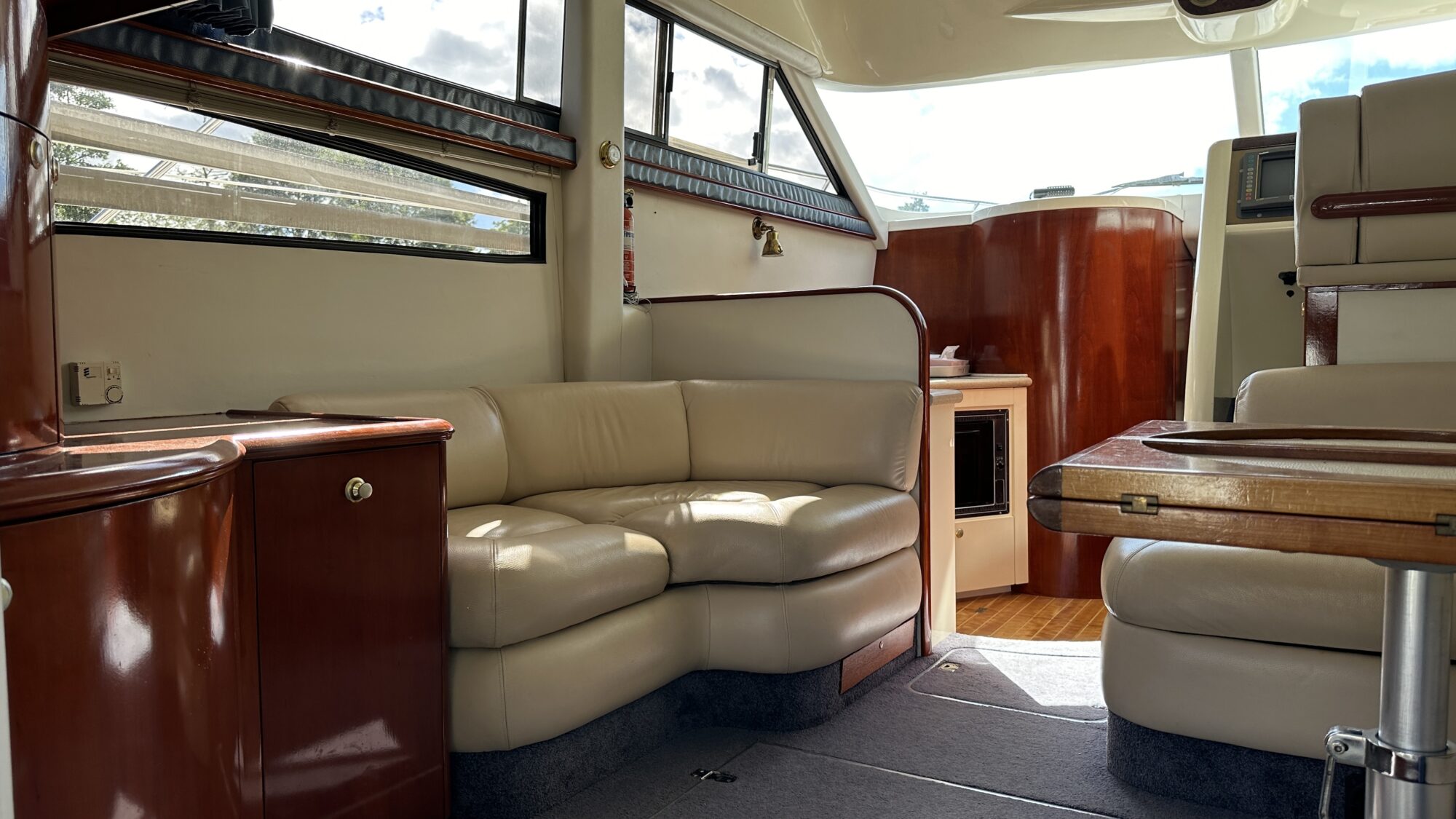 foto: 100 Fairline Fairline Phantom 40 Flybridge