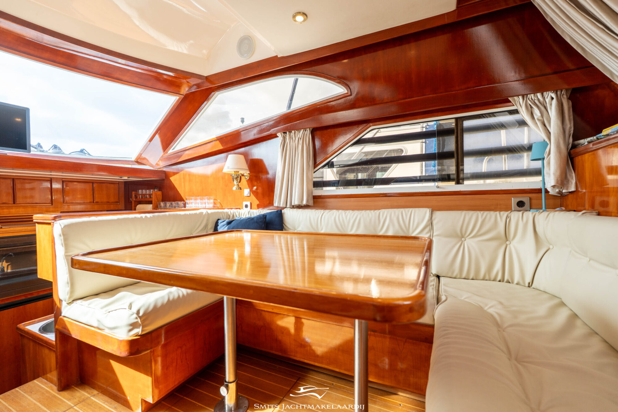 foto: 36 Astor Astor 37 Flybridge