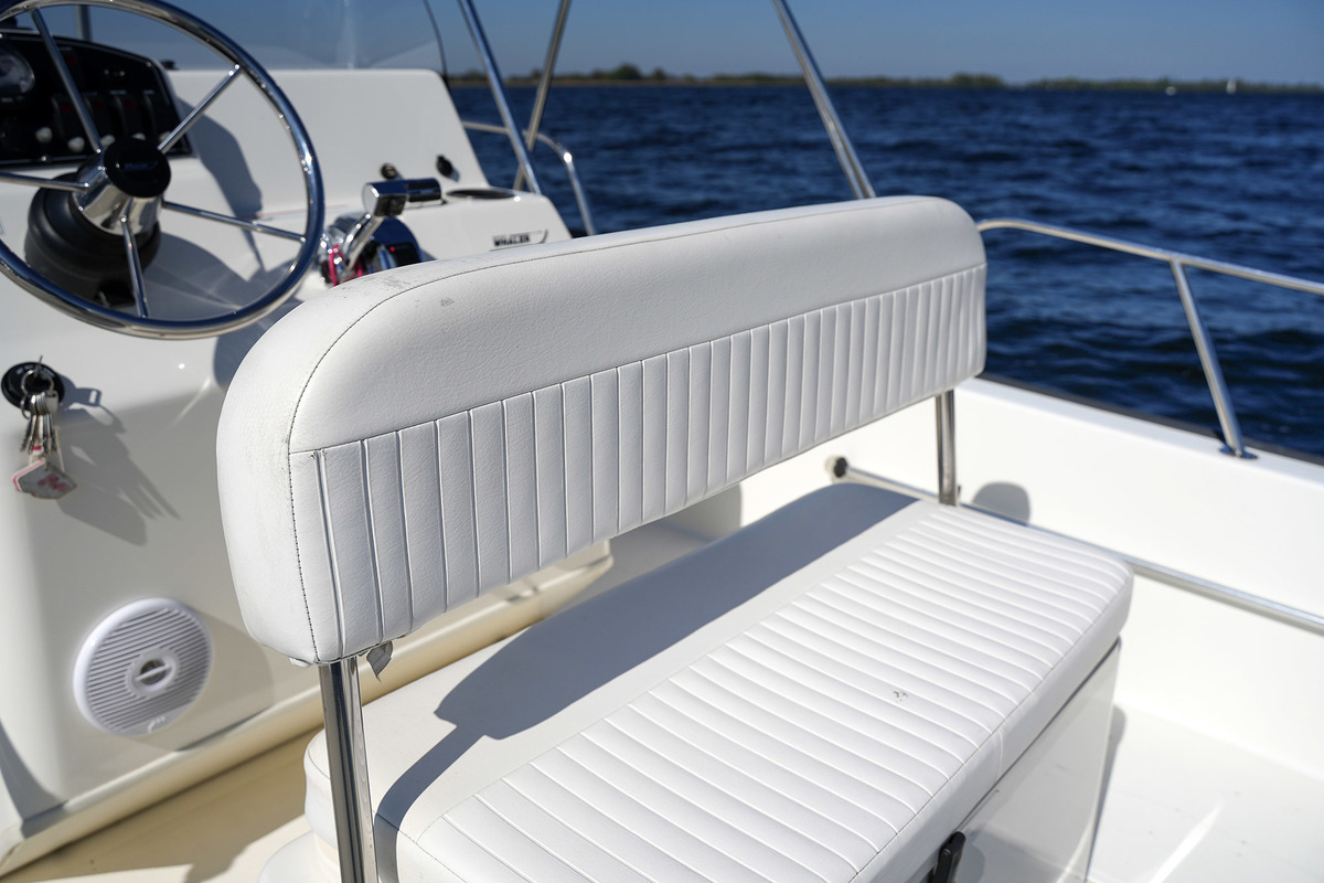 foto: 31 Boston Whaler 190 Montauk
