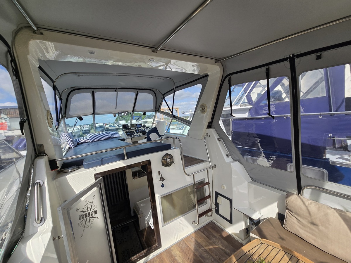 foto: 22 Fairline  32 Phantom