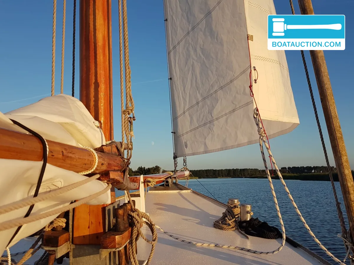 foto: 11 Falmouth Working Boat 690