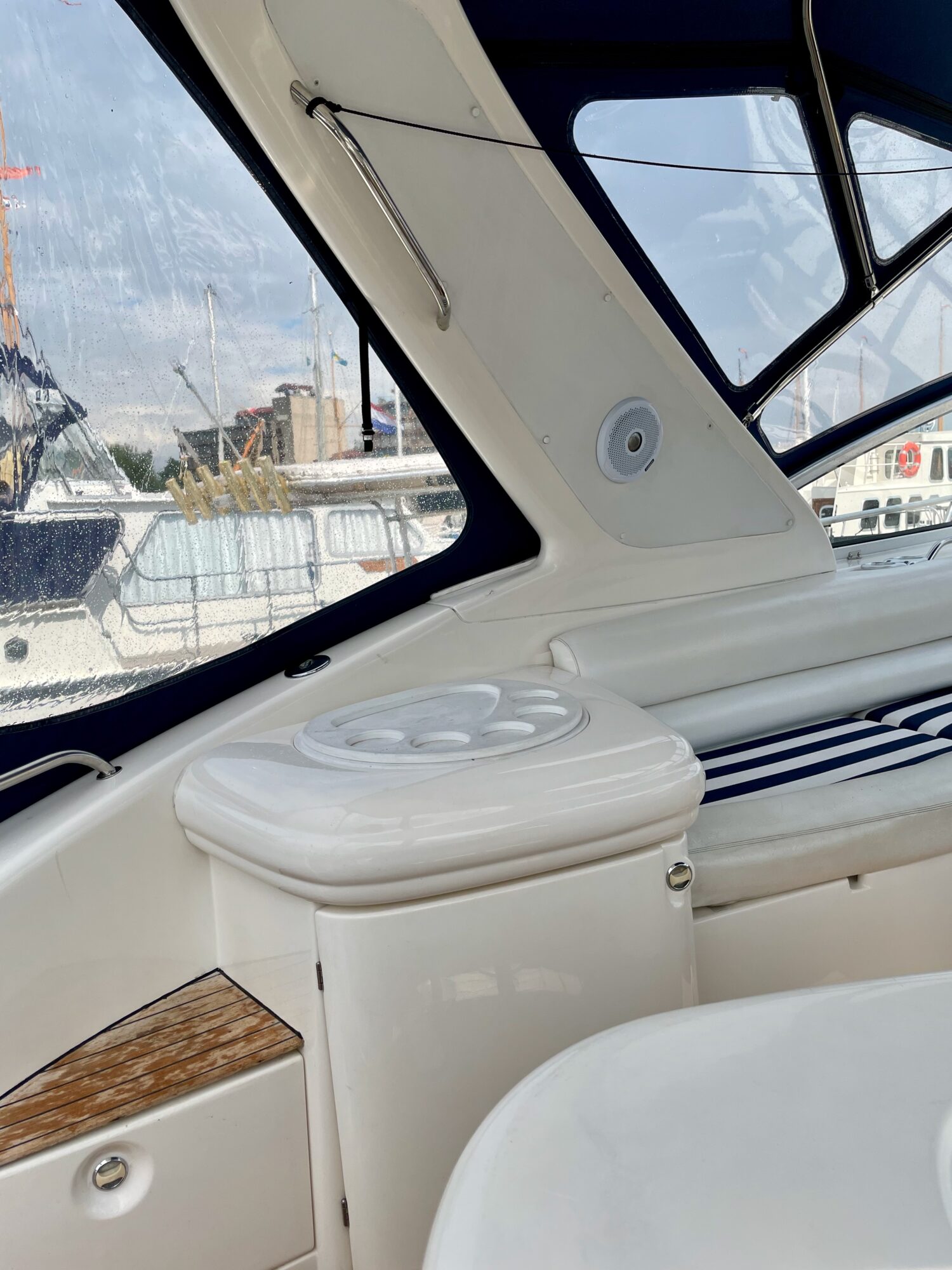 foto: 33 Sealine Sealine S37