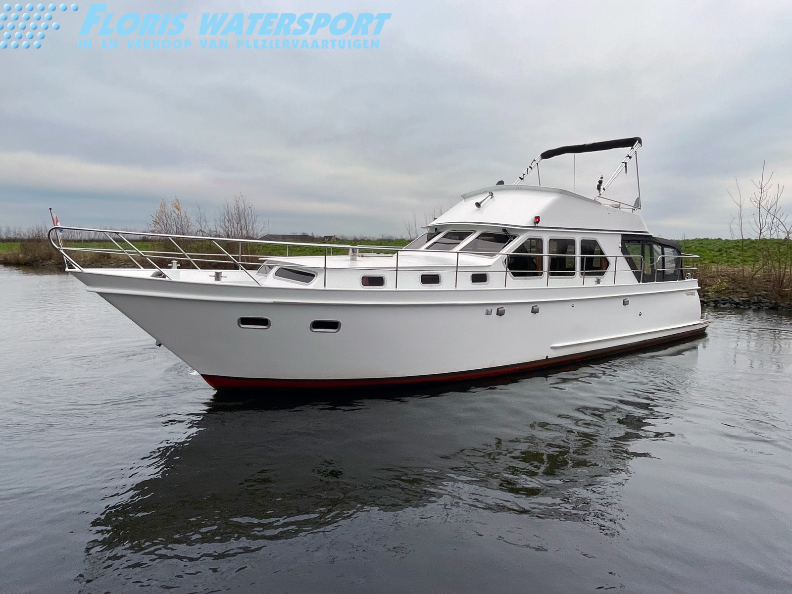 foto: 18 Valkkruiser 1200 Flybridge