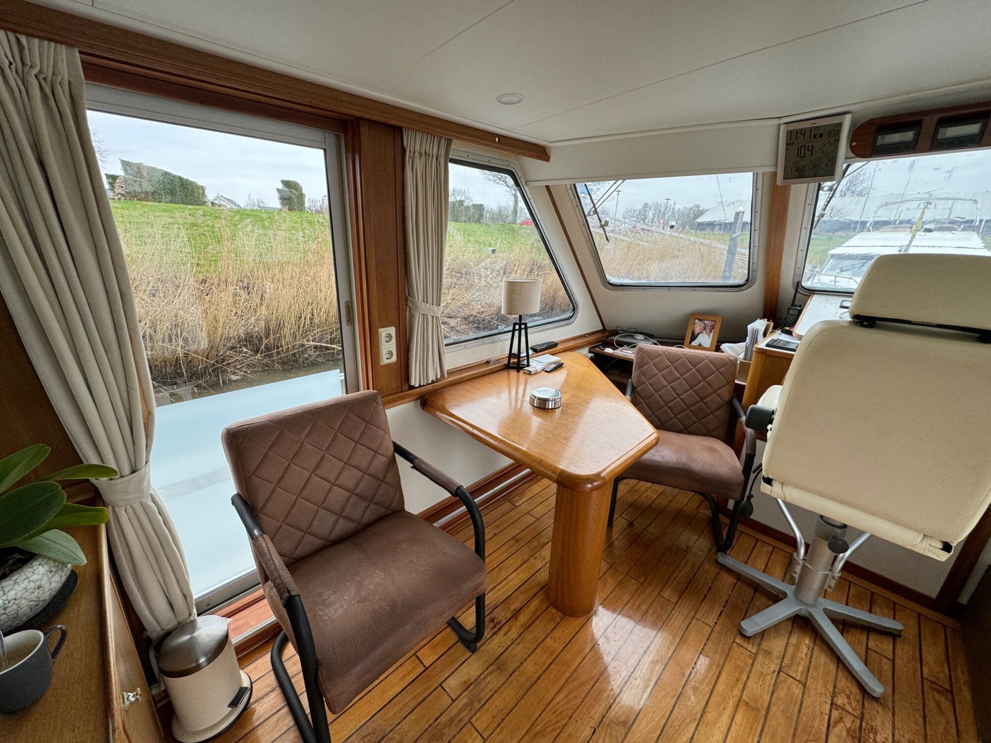 foto: 27 Jacabo Trawler 14.50 Flybridge