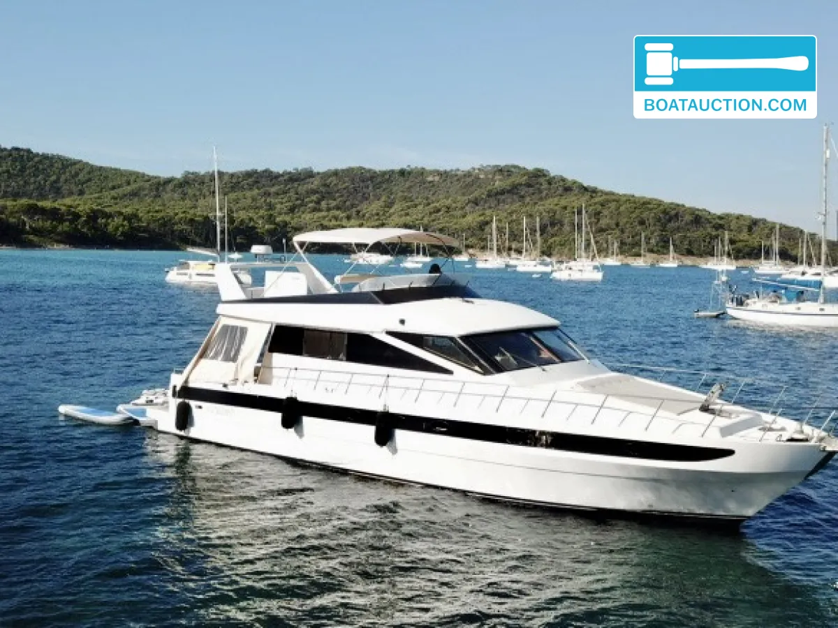 foto: 8 Piantoni 53 Flybridge